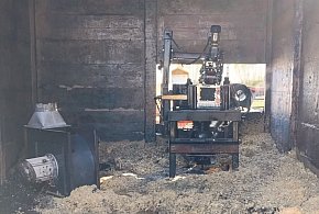 Kilka zastępów do pożaru w Ostrówkach. Służby działały błyskawicznie