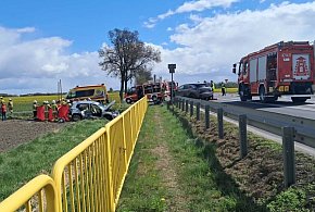 Groźny wypadek na DK92. Auto wypadło z drogi