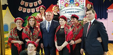 Gminny Dzień Kobiet w Krzyżanowie. Artystyczna podróż przez miłość i epoki