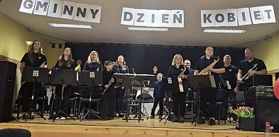 Kobiece święto w Piątku – spektakl Ciepła Wdówka i wstęp wolny