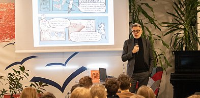 Polski język pod lupą. Michał Rusinek tłumaczy kutnowskiej młodzieży