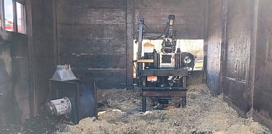 Kilka zastępów do pożaru w Ostrówkach. Służby działały błyskawicznie