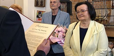 Medal i słowa uznania: zakończenie 20-letniej służby Pani Celiny Marciszewskiej