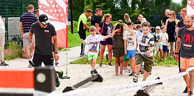 Bez presji, bez barier, z radością: tor przeszkód OCR w centrum Kutna