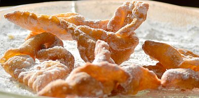 Faworki czy chrust? Słodka tradycja Tłustego Czwartku