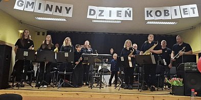 Kobiece święto w Piątku – spektakl Ciepła Wdówka i wstęp wolny