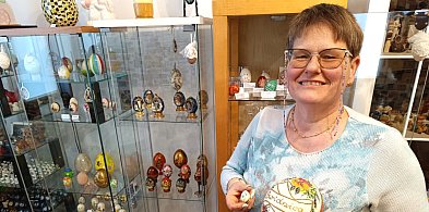 Kurze, strusie i z kamienia: historie wielkanocnych pisanek z Łódzkiego