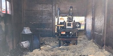 Kilka zastępów do pożaru w Ostrówkach. Służby działały błyskawicznie