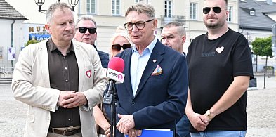 Konferencja KO w Kutnie: Poseł Habura o milionach z programu SAFE dla AMZ