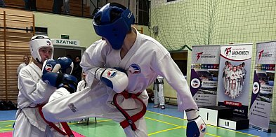 Sportowe emocje i grad medali dla zawodników Klubu Taekwon-do Hwarang-15888