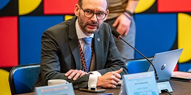 Marszałkowie województw mówią o obronności-15882