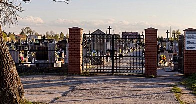 Zmiana organizacji ruchu w Kutnie na Wszystkich Świętych-15059