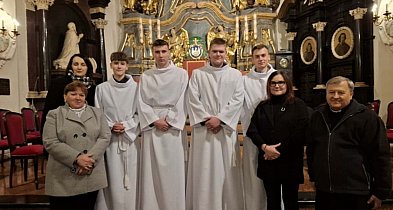 Promocja lektorska w Łowiczu: czterech ministrantów z Piątku z nową posługą-15948