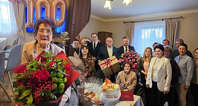 Setne urodziny pani Krystyny. Były kwiaty, gratulacje i wzruszenia