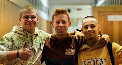 Szkoła średnia w Kutnie, która daje pracę. Sprawdź ofertę ZS nr 4 w Kutnie-Azorach