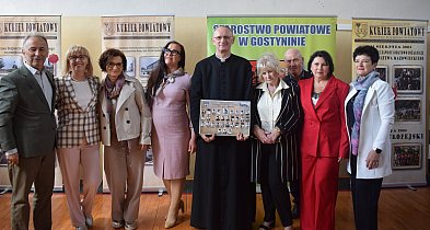 Powrót do szkolnych lat: absolwenci znów razem w Gostyninie