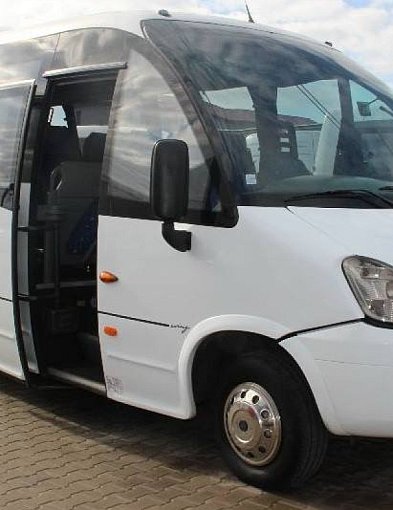 Ważne zmiany w PKS Łęczyca: nowa linia i utrudnienia na dworcu