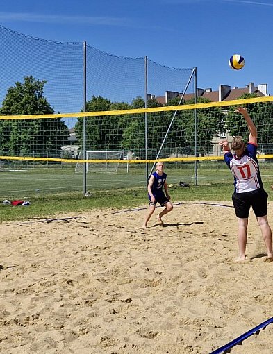 Projekt Plaża w Kutnie: Rusza III Turniej Siatkówki Plażowej nad Ochnią
