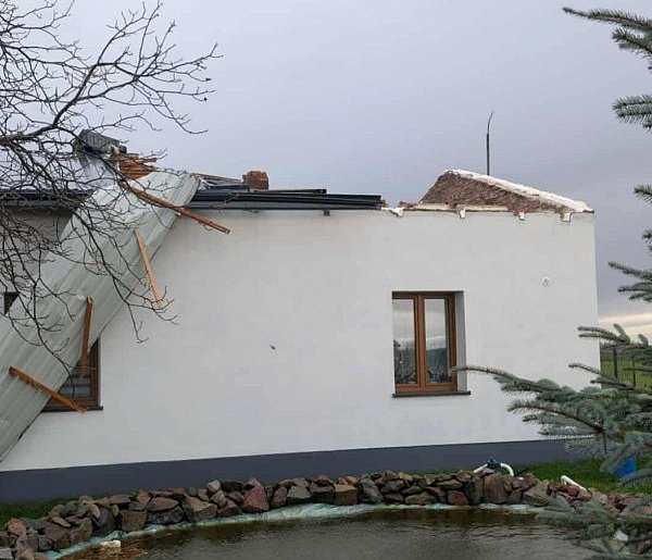 Wichura nad powiatem kutnowskim – strażacy interweniowali 18 razy-15185