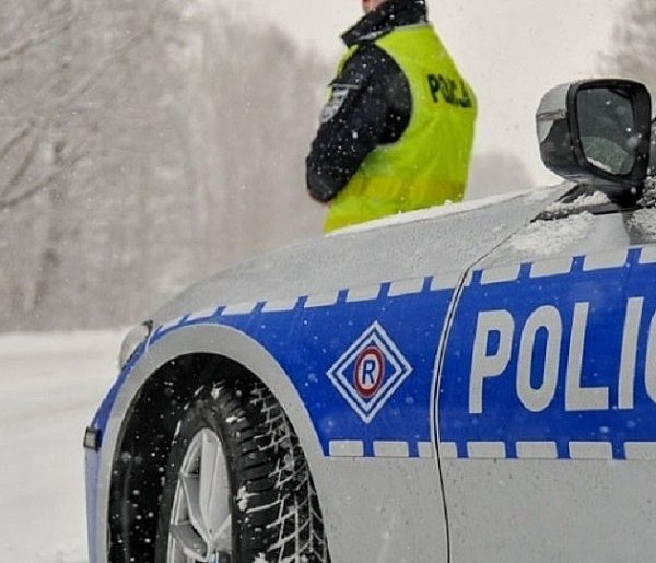 Dramat w Zawadach: szybka reakcja policjantów zapobiegła śmierci