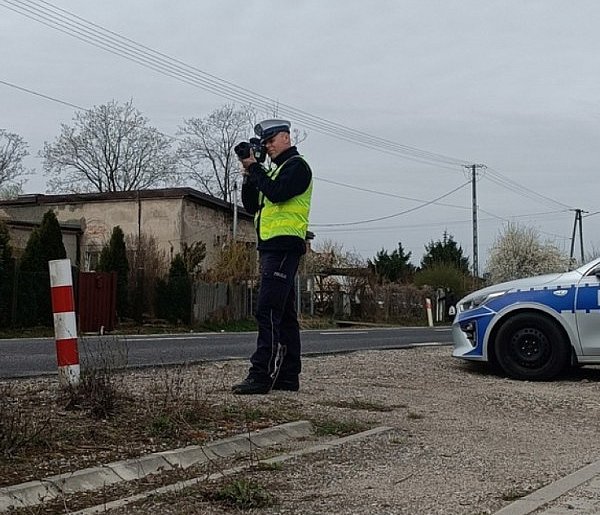Nie tylko za szybko, ale i bez prawa jazdy. Efekty akcji "Prędkość" w Kutnie