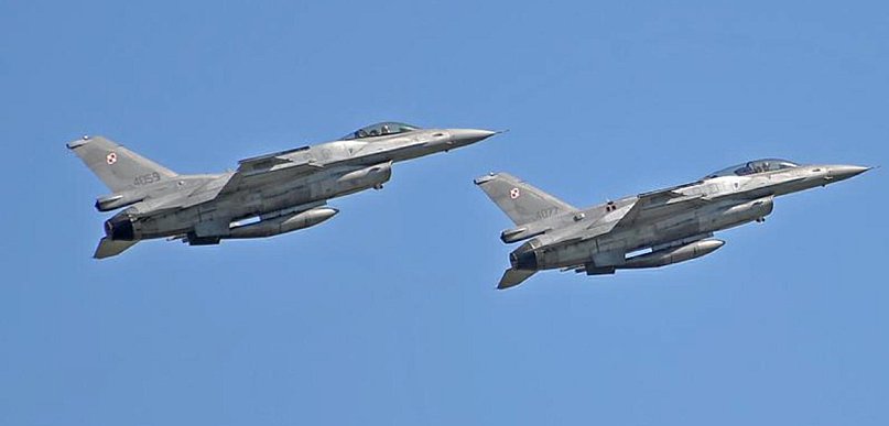 Gromy dźwiękowe nad Kutnem. Wojsko wyjaśnia przyczynę huku