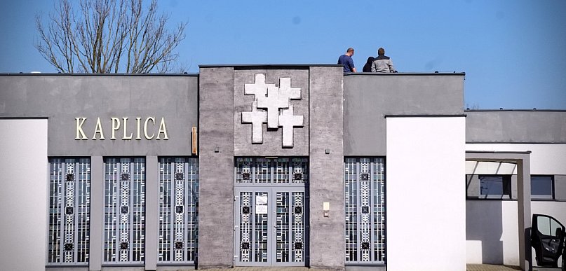 Prace trwają. Kiedy kaplica wznowi działalność?