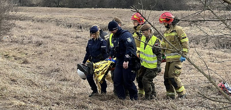 Kutno: ćwiczenia służb ratowniczych nad rzeką Ochnią i okolicach