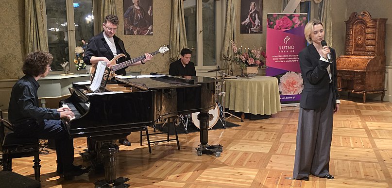 „Pocałunek sztuki” w Kutnie: Muzyczny hołd uczniów i absolwentów Kasprowicza