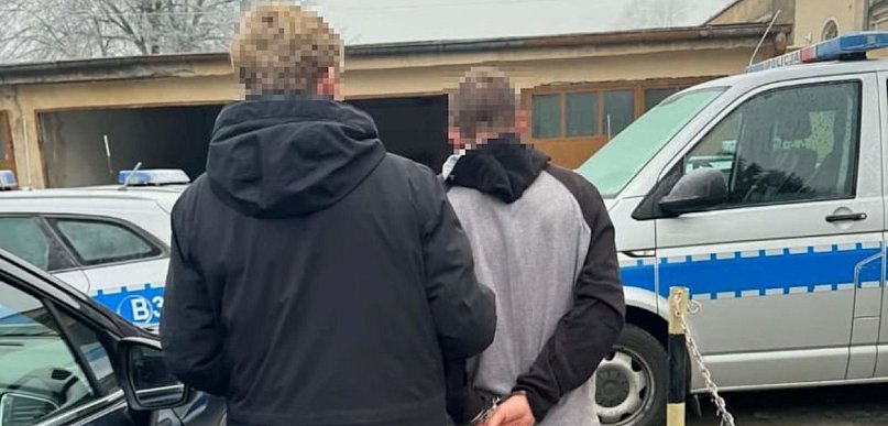 Alarm bombowy w pociągu. Za żart grozi mu 8 lat więzienia