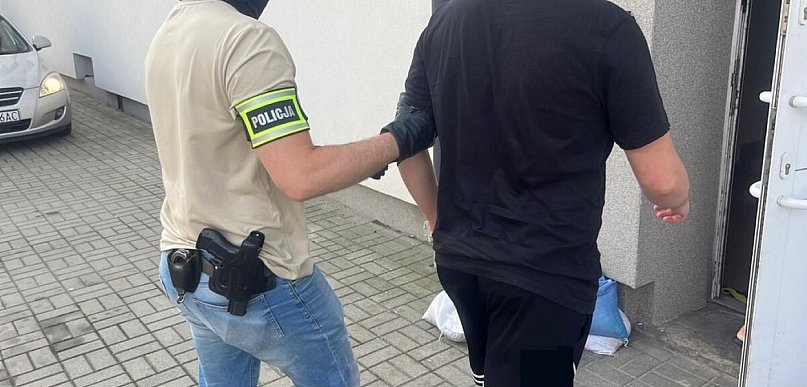 16-latek z Łęczycy wyłudził kilkadziesiąt tysięcy metodą na BLIK