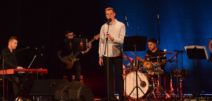 Nie tylko grill. Spędź majówkę na koncercie w Żychlinie