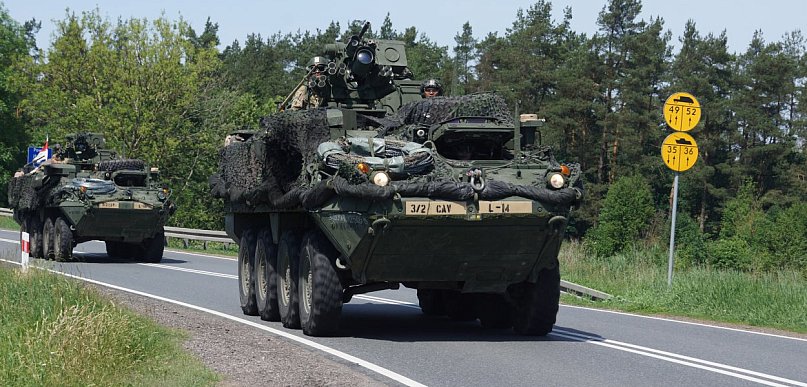 Duże kolumny wojskowe na trasach w Łódzkiem. GDDKiA ostrzega kierowców