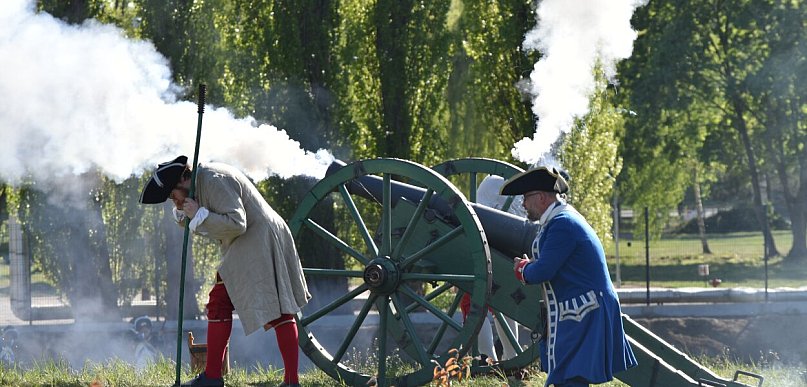 Wielkie widowisko historyczne w Kutnie: Bitwa nad Ochnią i życie w XVIII wieku