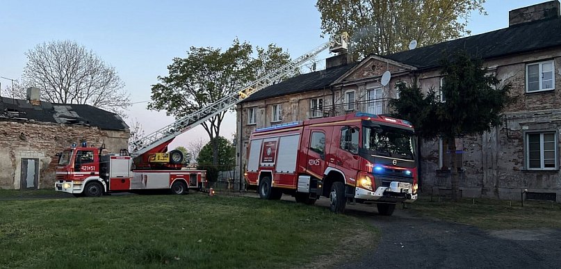 Pożar w Byszewie. Zapaliła się sadza w domu wielorodzinnym