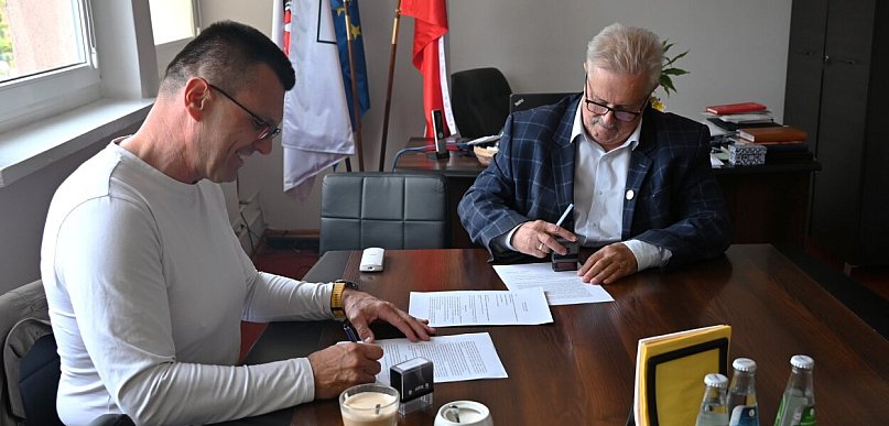 Nowy skwer rekreacyjny nad zalewami w Łęczycy: Podpisano umowę z wykonawcą