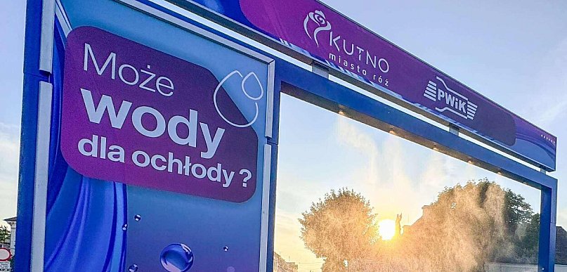 Kurtyny wodne i źródełka w Kutnie: Nowa inicjatywa na upalne dni w mieście
