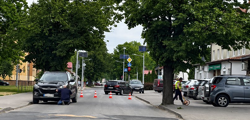 Gostynin: 66-latek bez uprawnień potrącił 88-latkę. Kobieta zmarła w szpitalu