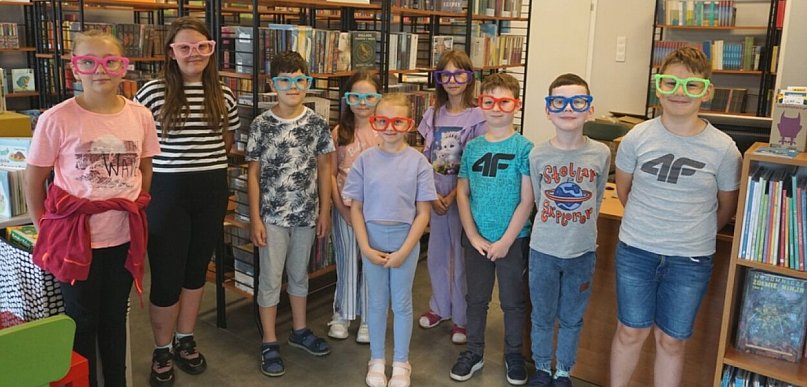Lato pełne zabawy, nauki i robotów. Ruszają „Wakacje 2026 w Bibliotece”