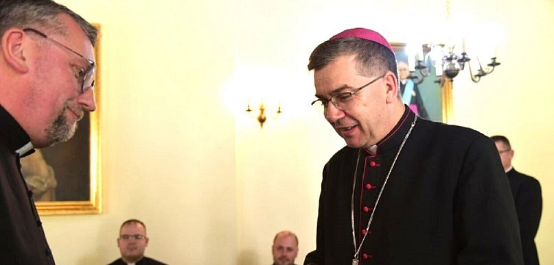 Biskup Łowicki zdecydował. Oto zmiany personalne w parafiach naszego regionu