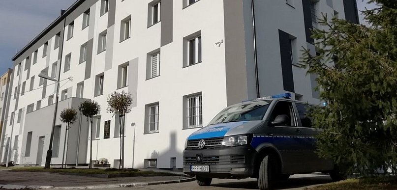 Śmiertelnie potrącił 72-latka i uciekł. Policja szuka kierowcy Audi
