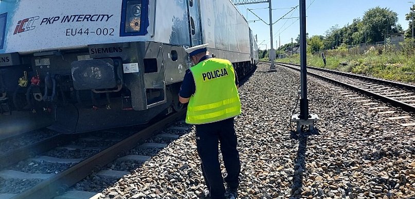 Tragiczny wypadek na torach w Kutnie. Mężczyzna zginął na miejscu