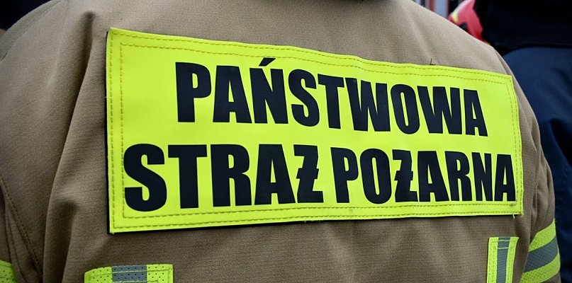 Poranny pożar w Zieleniewie. W akcji pięć zastępów straży pożarnej