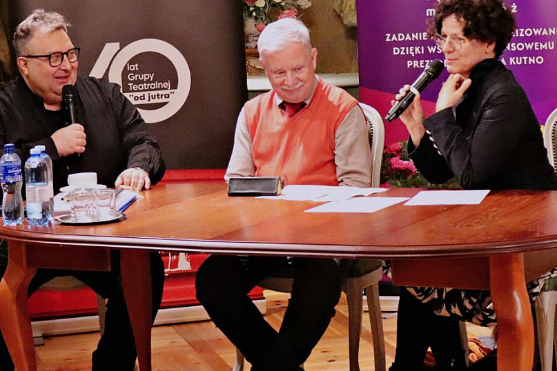 Uroczyste przekazanie sztuki Wasowskich Grupie ‘od jutra’