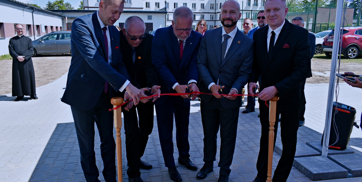 Wstęga przecięta, drzwi otwarte – nowe możliwości dla uczniów CKZiU [ZDJĘCIA]