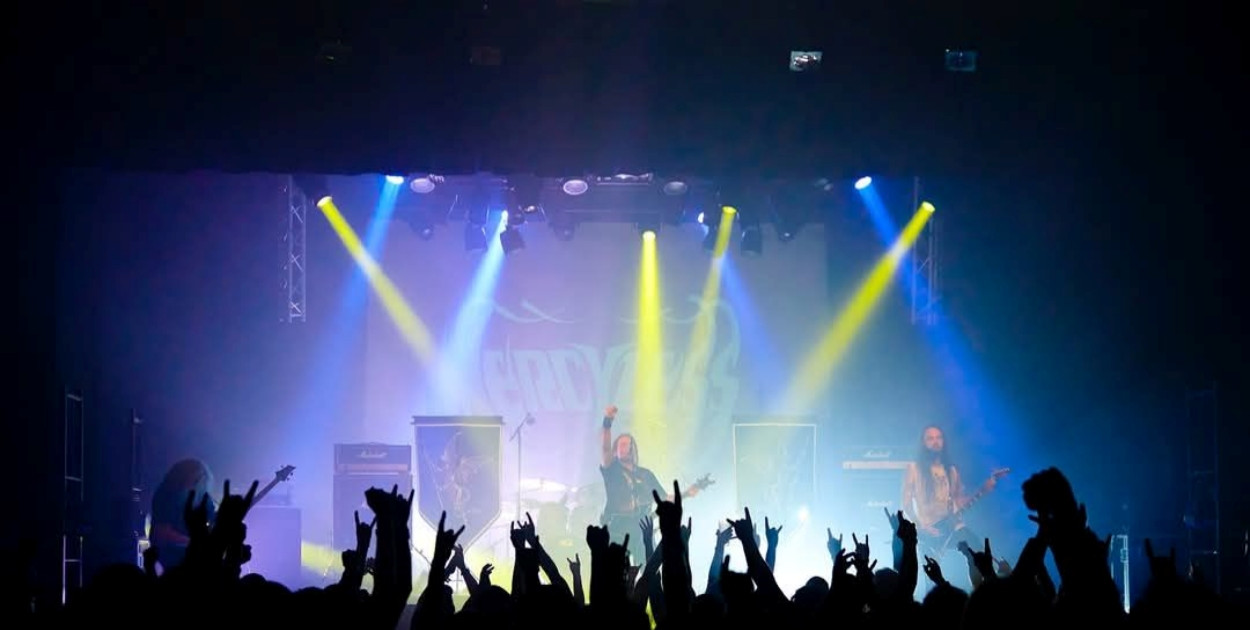 (pic by L'Oeil de la Grive / Nadège Grives Barbier Photographie