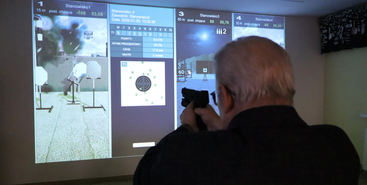 Strzały bez kul, wirtualna strzelnica w Łęczycy