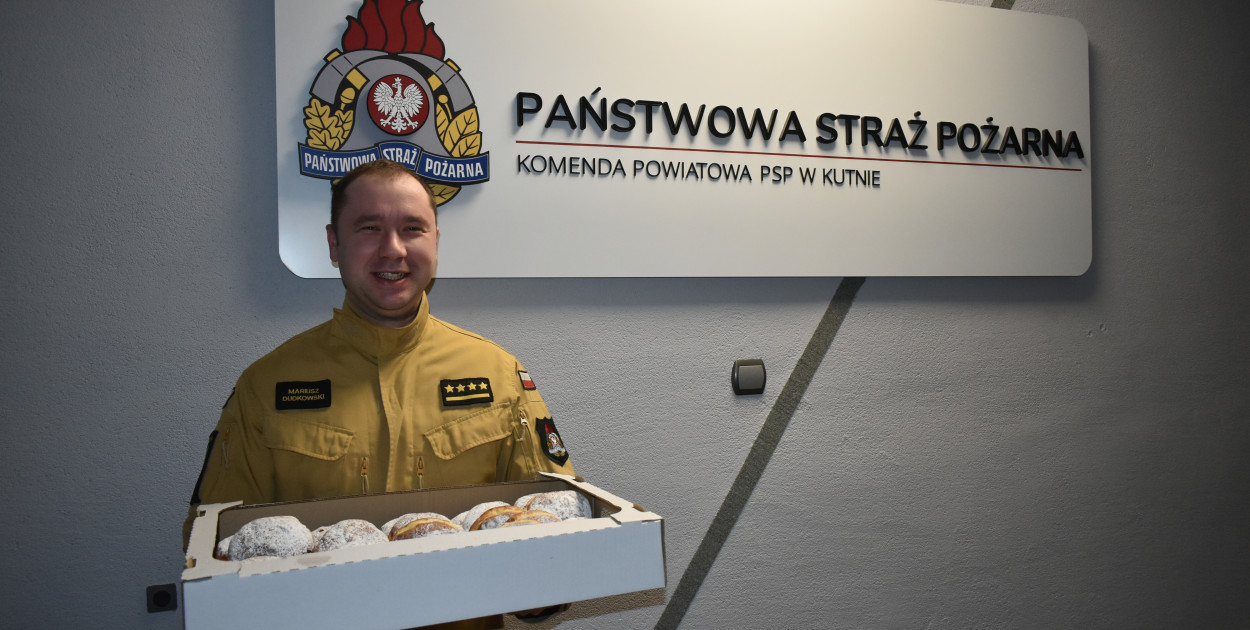 Ponad 100 pączków rozdanych w Kutnie. Słodka inicjatywa Radia Q