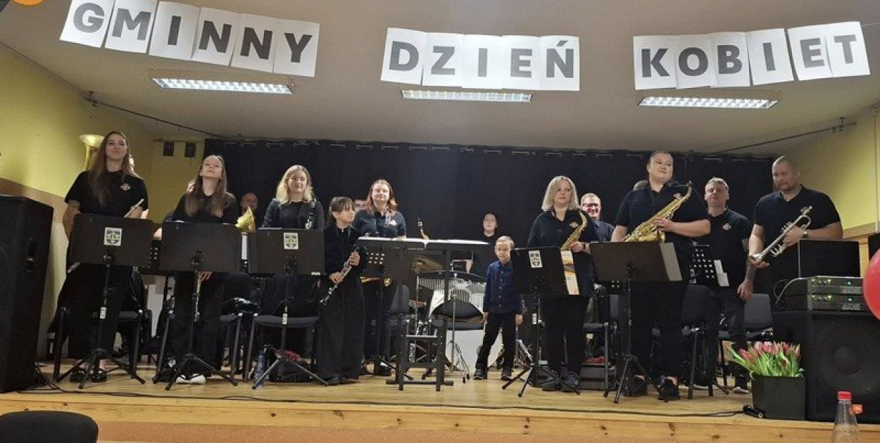 Kobiece święto w Piątku – spektakl Ciepła Wdówka i wstęp wolny