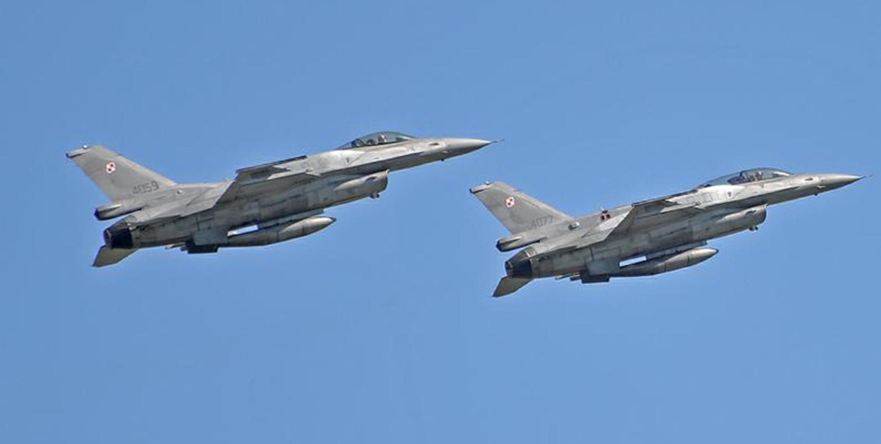 Gromy dźwiękowe nad Kutnem. Wojsko wyjaśnia przyczynę huku